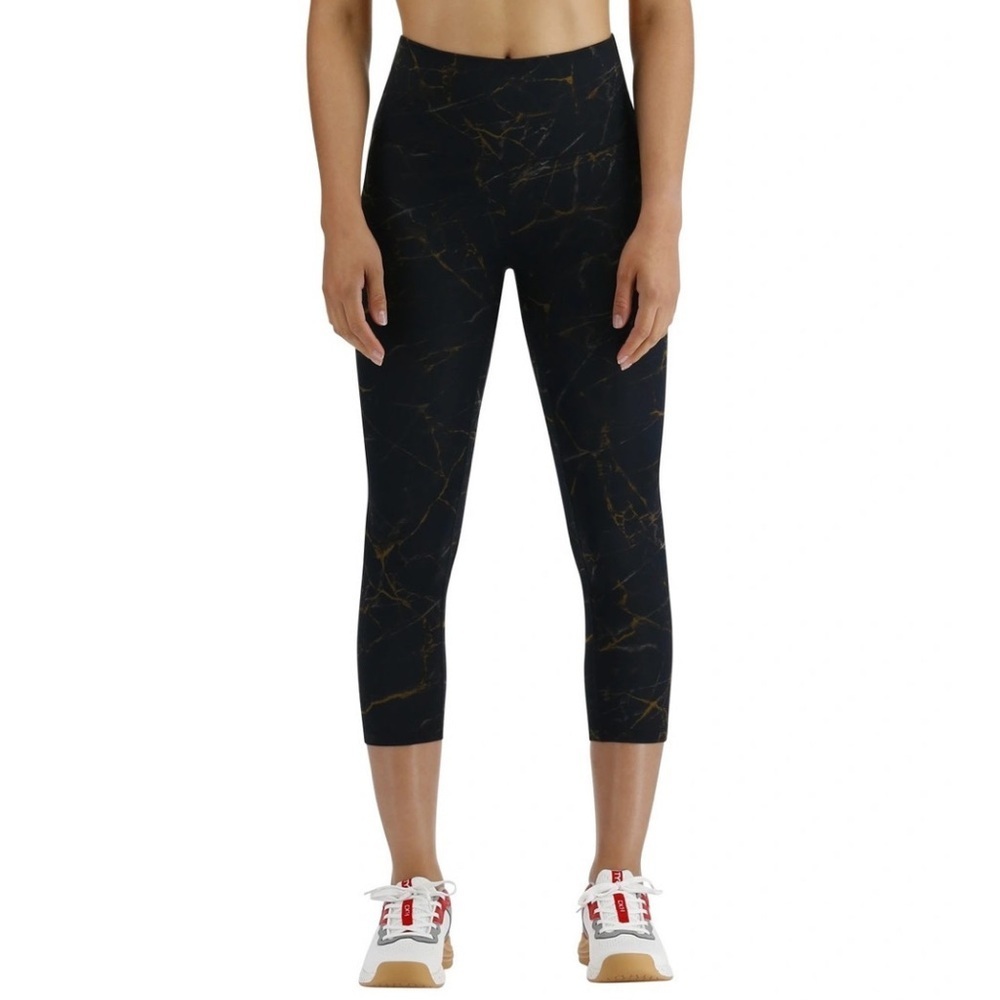 TYR Goldstone High Rise 3/4 Legging Black NWT Size L (10/12)